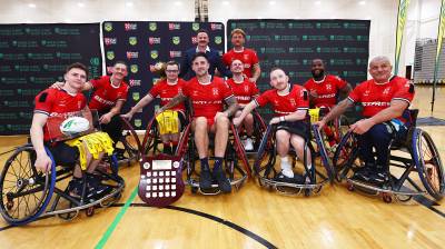 Match report: England snatch win against Australia with last minute try 